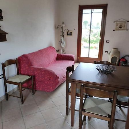 Cottage Su Merti Country Иглесиас Екстериор снимка