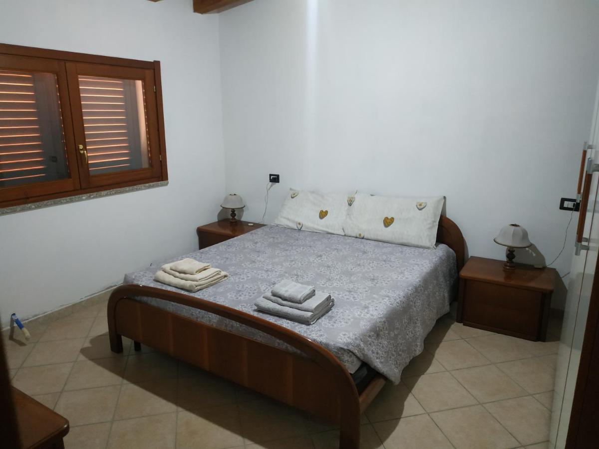 Cottage Su Merti Country Иглесиас Екстериор снимка