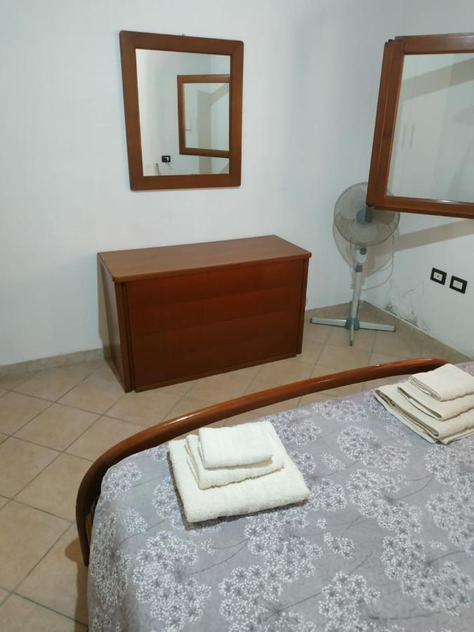 Cottage Su Merti Country Иглесиас Екстериор снимка