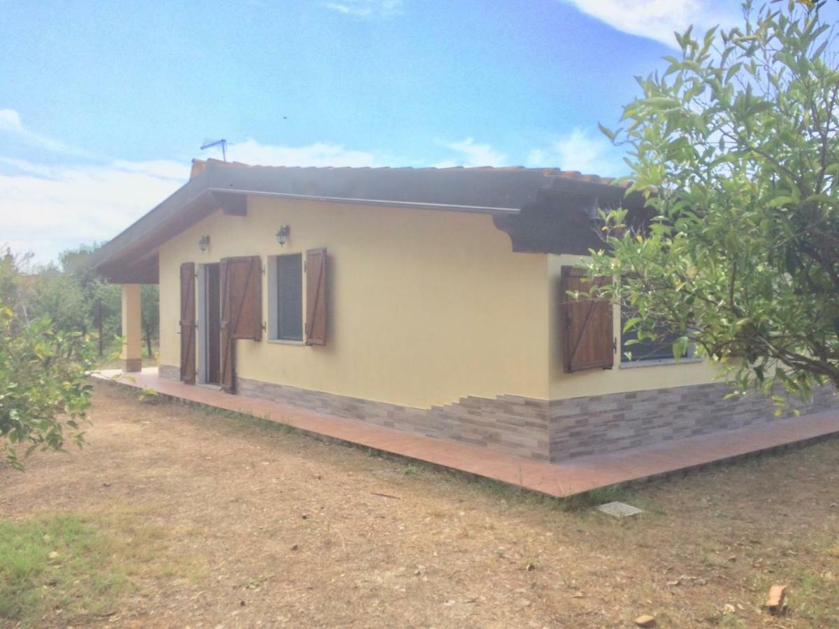 Cottage Su Merti Country Иглесиас Екстериор снимка