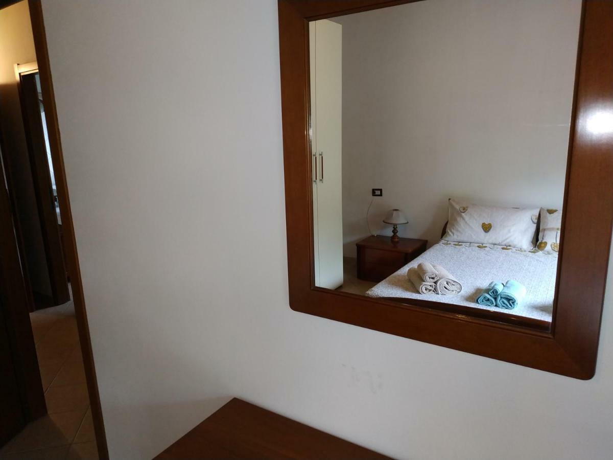 Cottage Su Merti Country Иглесиас Екстериор снимка