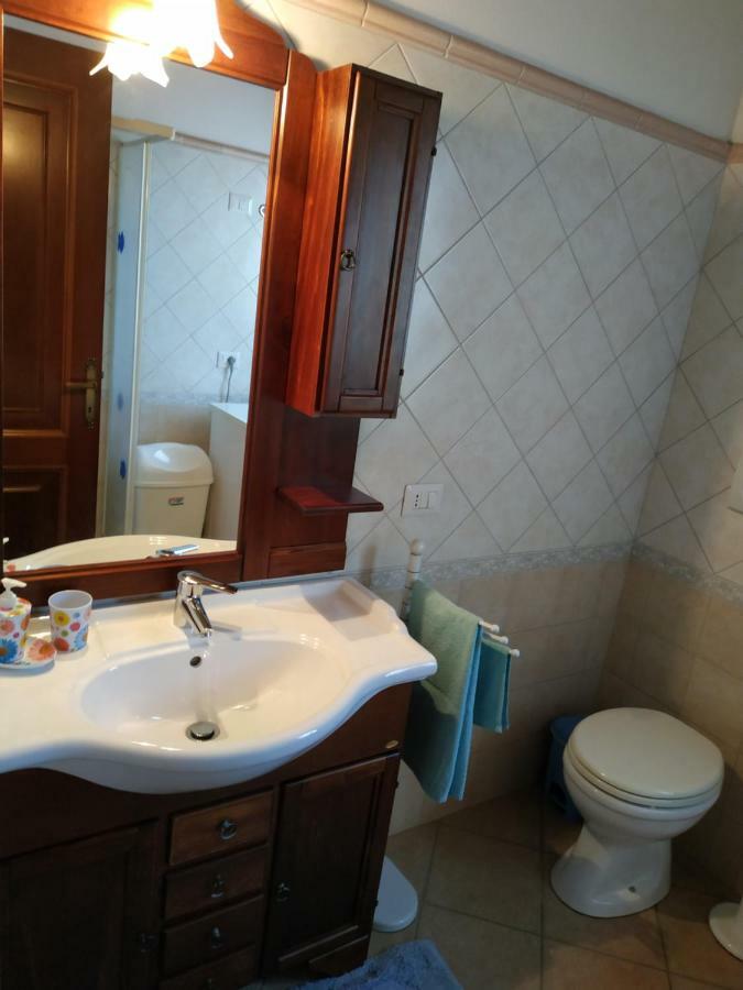 Cottage Su Merti Country Иглесиас Екстериор снимка