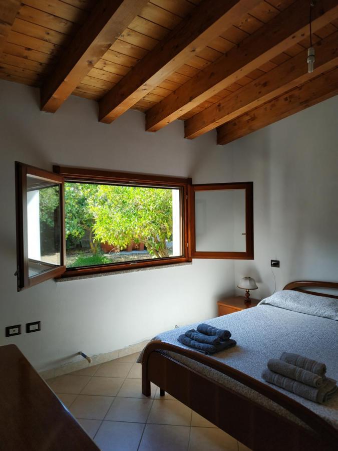 Cottage Su Merti Country Иглесиас Екстериор снимка